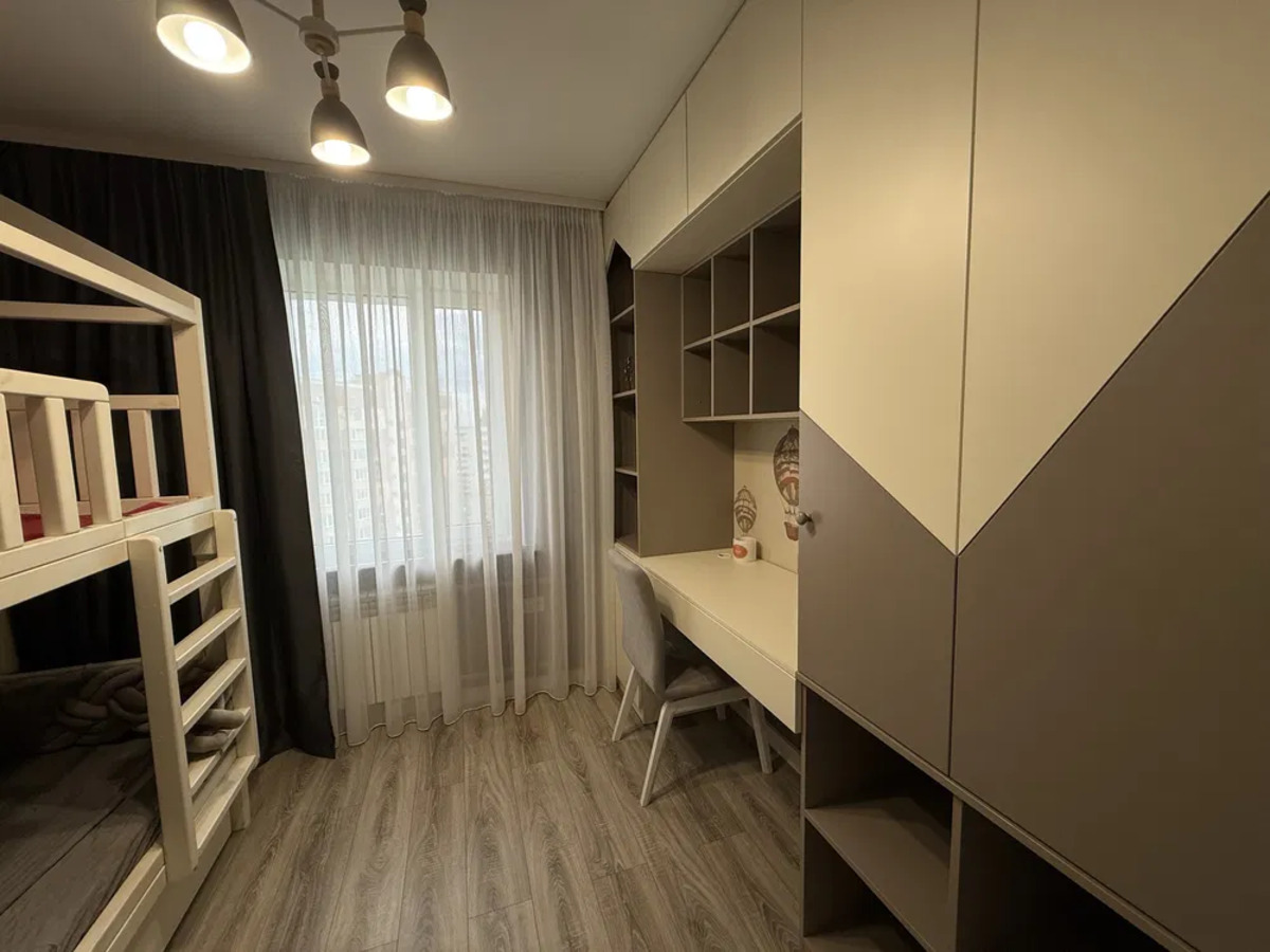 Photo Four-Room flat, for sale. Poltava Подольский