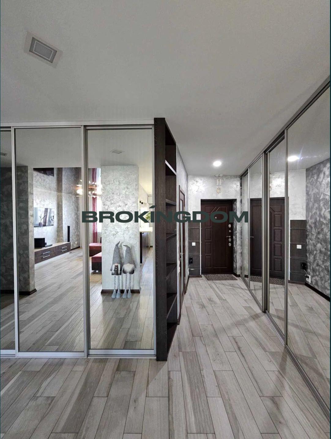 Photo Three-Room flat, for sale. Kyiv Дарницкий