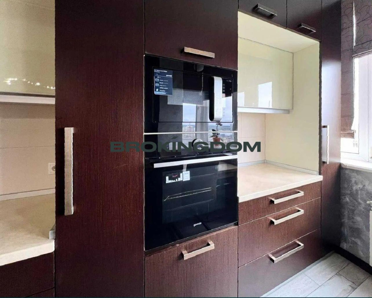 Photo Three-Room flat, for sale. Kyiv Дарницкий