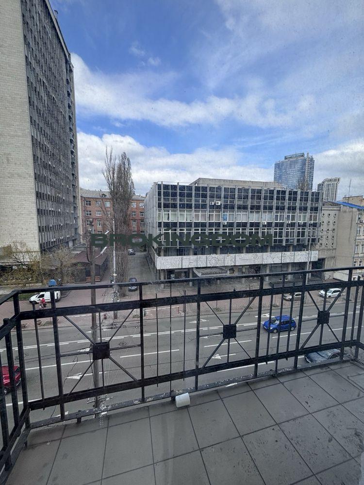 Photo Three-Room flat, for sale. Kyiv Голосеевский