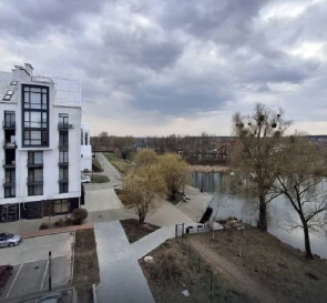 Фото 3. Четырехкомнатная квартира, продажа. Белогородка