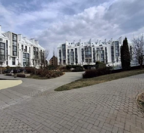 Фото 5. Четырехкомнатная квартира, продажа. Белогородка