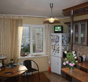 Фото 5. Трехкомнатная квартира, продажа. Киев Дарницкий район, Позняки