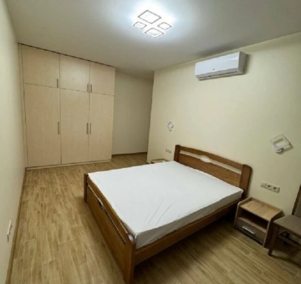 Foto 1. Dos Ambientes piso, para alquilar. Kyiv Шевченковский район, Lukianivska