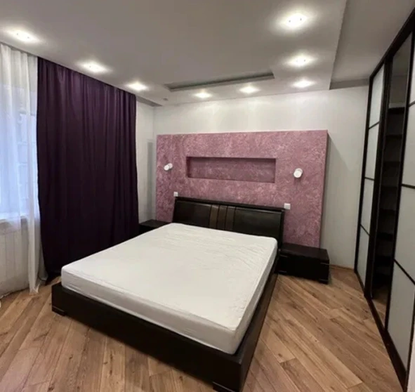 Photo 1. Three-Room flat, for sale. Kyiv Дарницкий район, Pozniaky