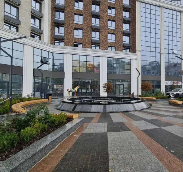 Фото 1. Трехкомнатная квартира, продажа. Киев Шевченковский район, Контрактовая площадь