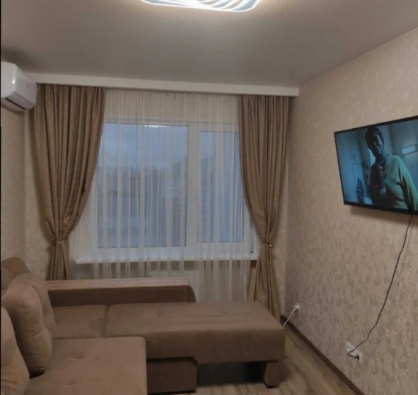 Photo 1. One-Room flat, to rent. Kyiv Дарницкий район, Kharkivska