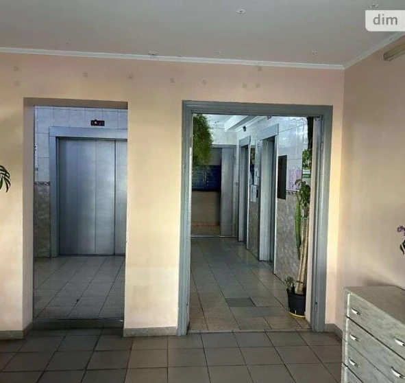 Фото 1. Однокомнатная квартира, продажа. Киев Дарницкий район, Позняки