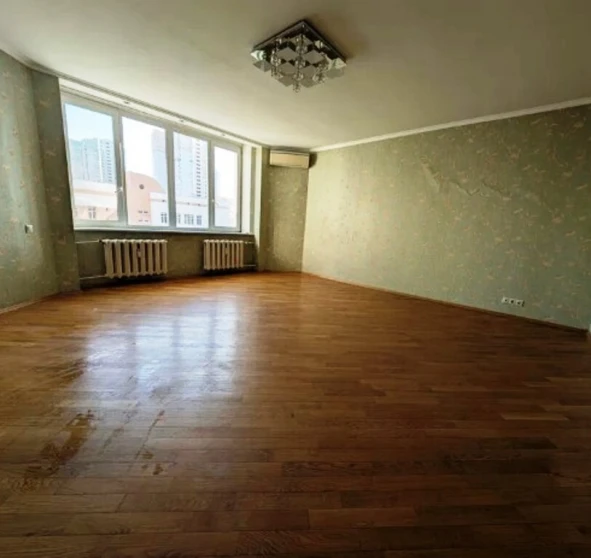 Photo 1. Four-Room flat, for sale. Kyiv Дарницкий район, Pozniaky
