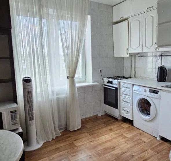 Photo 1. Three-Room flat, for sale. Kyiv Оболонский район, Heroiv Dnipro