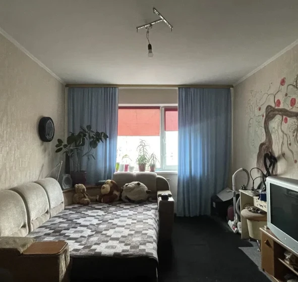 Photo 1. Three-Room flat, for sale. Kyiv Дарницкий район, Pozniaky