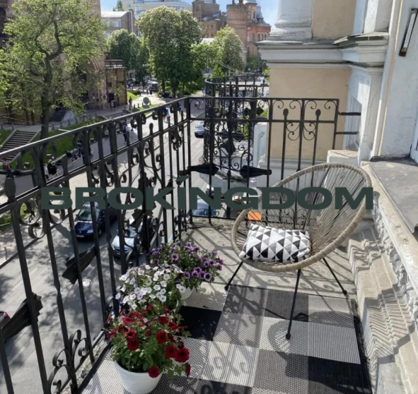 Фото 1. Двухкомнатная квартира, продажа. Киев Шевченковский