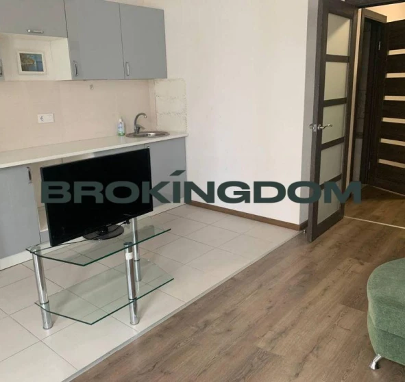 Foto 1. Monoambiente piso, en venta. Kyiv Оболонский