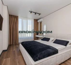 Фото 3. Трехкомнатная квартира, продажа. Киев Днепровский