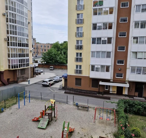 Фото 1. Двокімнатна квартира, продаж. Полтава Шевченковский (Октябрьский)
