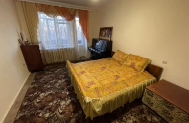 Фото Трехкомнатная квартира, продажа. Житомир Центр