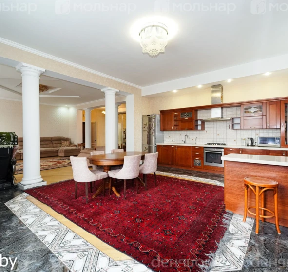 Foto 1. Múltiples Ambientes piso, en venta. Minsk Советский