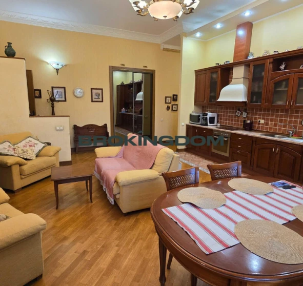 Фото 1. Трикімнатна квартира, продаж. Київ Голосеевский