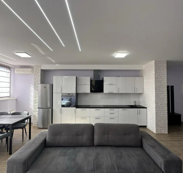 Fotografie 1. Garsonieră apartament, de închiriat. Kyiv Дарницкий