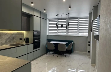 Фото Трехкомнатная квартира, продажа. Киев Голосеевский