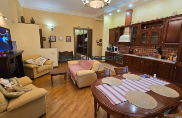 Фото Трехкомнатная квартира, продажа. Киев Голосеевский