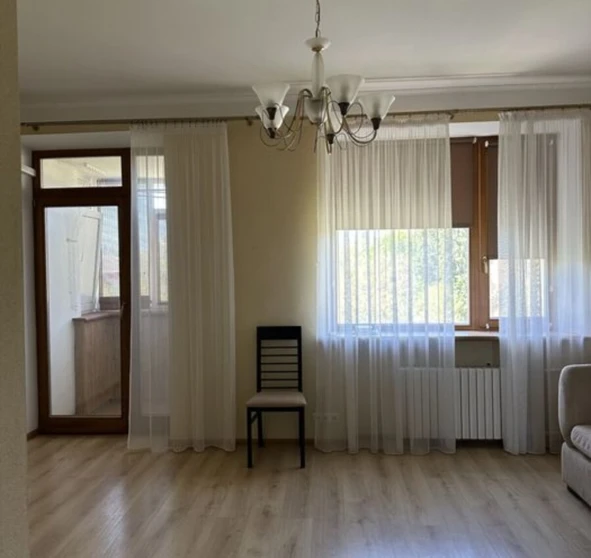 Fotografie 1. Două Camere apartament, de vânzare. Poltava Шевченковский (Октябрьский)