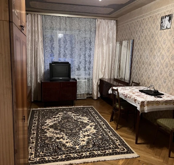 Photo 1. Three-Room flat, for sale. Kyiv Голосеевский, Holosiivska