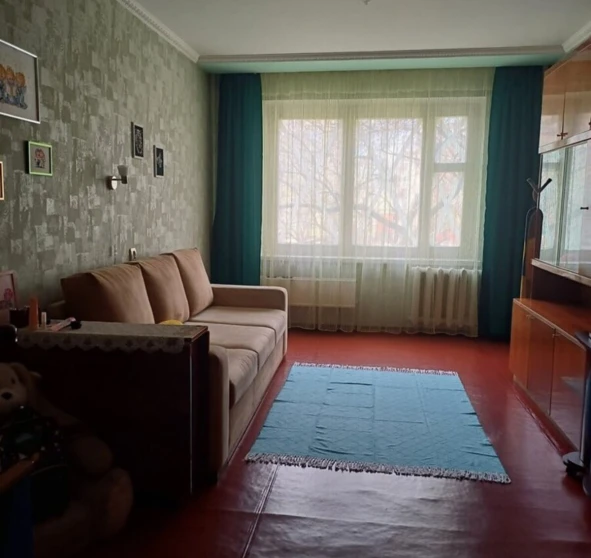 Foto 1. Tres Ambientes piso, en venta. Poltava Подольский