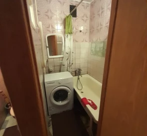 Foto 2. Tres Ambientes piso, en venta. Poltava Шевченковский (Октябрьский)