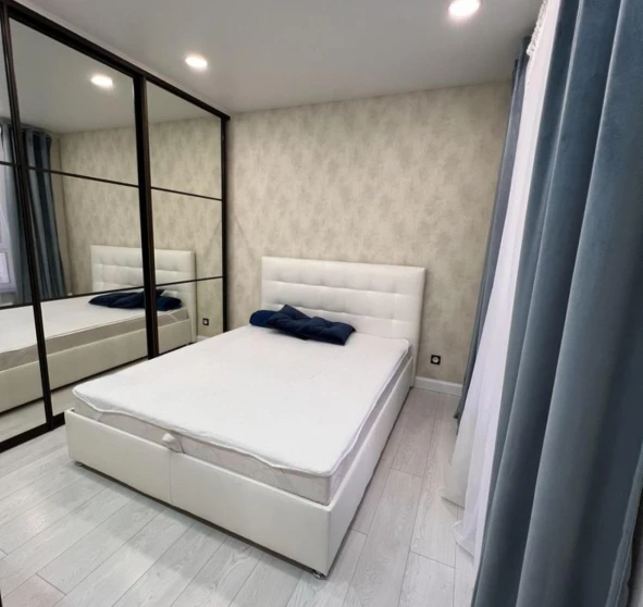 Fotografie 1. Garsonieră apartament, de închiriat. Kyiv Дарницкий