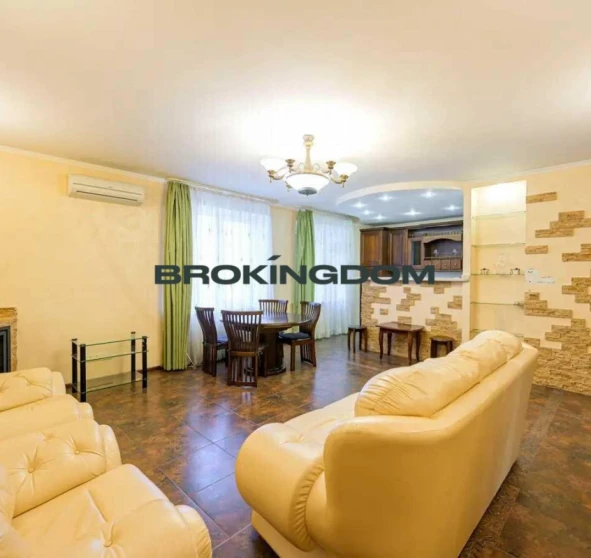 Фото 1. Трехкомнатная квартира, продажа. Киев Шевченковский