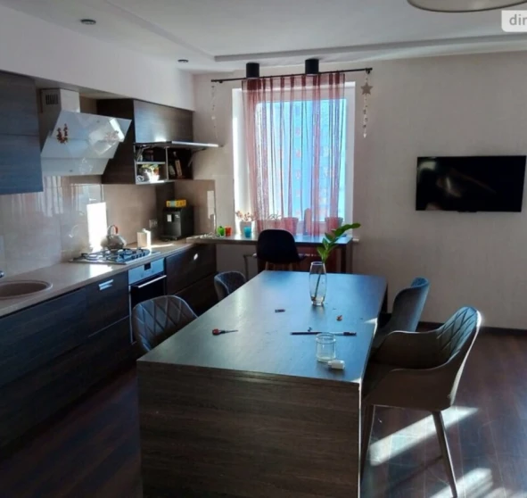Photo 1. Four-Room flat, for sale. Poltava Подольский