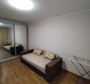 Foto 4. Dos Ambientes piso, para alquilar. Kyiv Дарницкий
