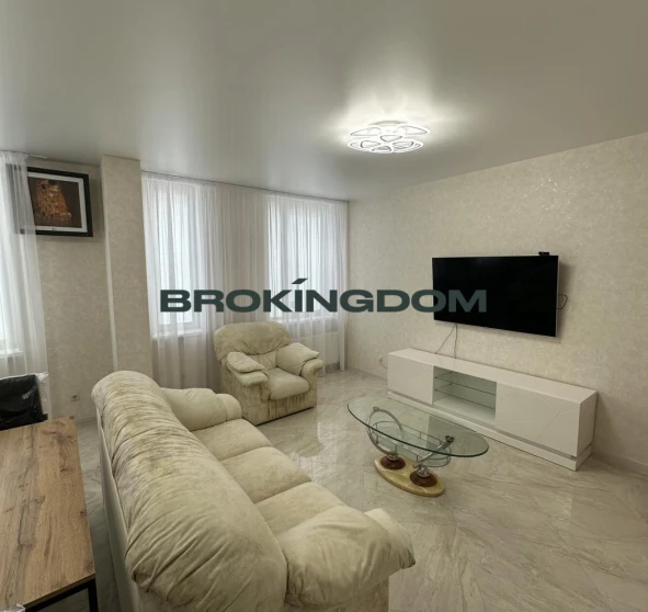 Fotografie 1. Trei Camere apartament, de închiriat. Kyiv Днепровский