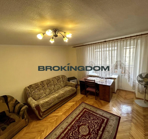 Фото 1. Трехкомнатная квартира, продажа. Гатное