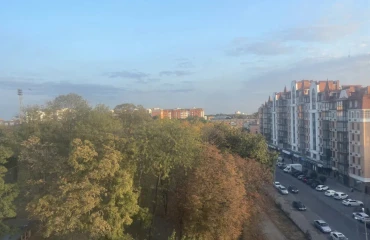 Фото Четырехкомнатная квартира, продажа. Полтава Шевченковский (Октябрьский)