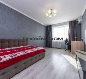 Фото 3. Трехкомнатная квартира, продажа. Киев Днепровский