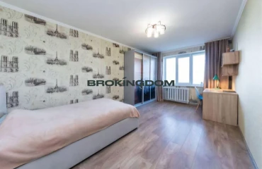 Фото Трехкомнатная квартира, продажа. Киев Днепровский