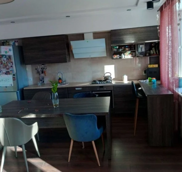 Photo 1. Four-Room flat, for sale. Poltava Подольский