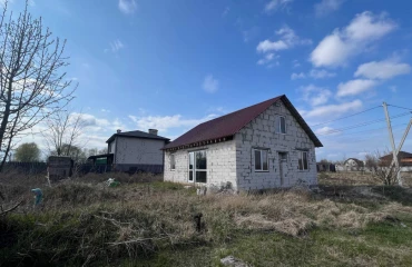 Photo House, for sale. Pukhivka
