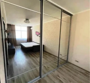 Фото 5. Однокімнатна квартира, продаж. Київ Дарницкий район, Позняки