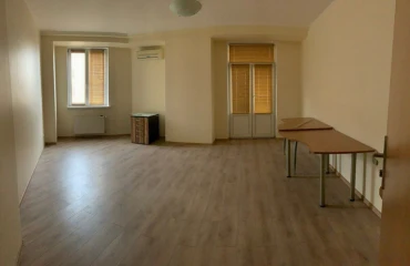 Фото Комерційна, оренда. Київ Днепровский район, Лівобережна