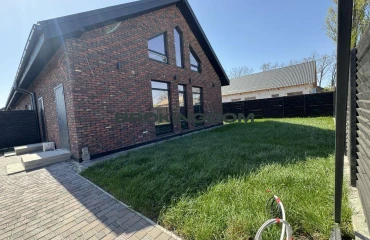 Photo House, for sale. Khotiv