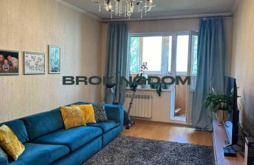 Fotografie Trei Camere apartament, de vânzare. Kyiv Голосеевский