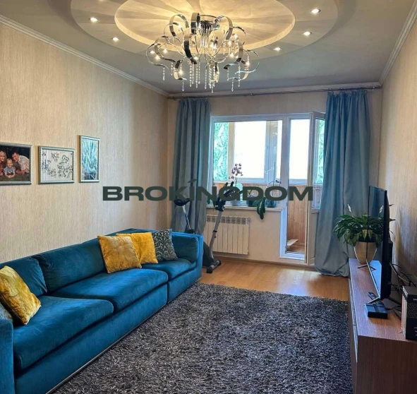 Zdjęcie 1. Trzypokojowe mieszkanie, na sprzedaż. Kyiv Голосеевский