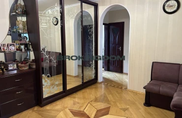 Фото Трехкомнатная квартира, продажа. Киев Дарницкий