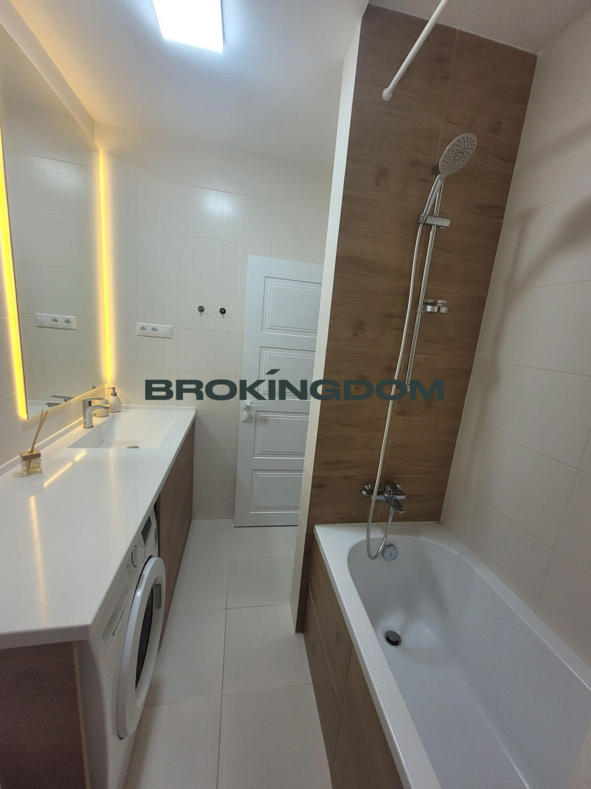 Foto Dos Ambientes piso, en venta. Kyiv Днепровский