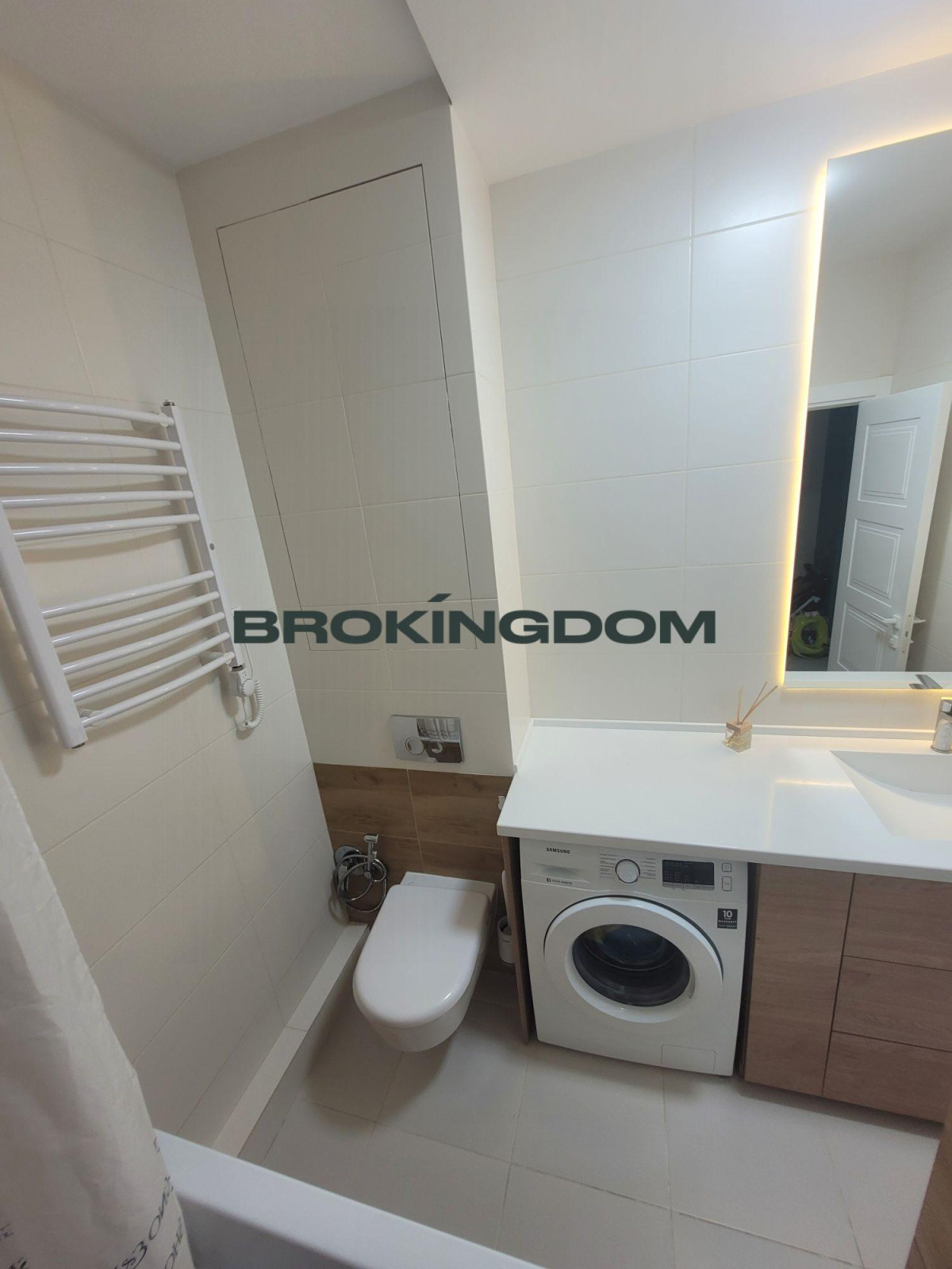 Foto Dos Ambientes piso, en venta. Kyiv Днепровский