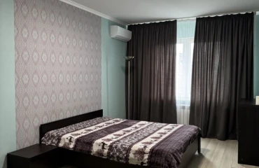 Фото Трехкомнатная квартира, аренда. Киев Дарницкий