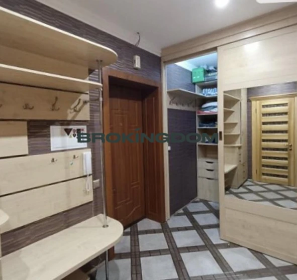 Foto 1. Monoambiente piso, en venta. Kyiv Соломенский